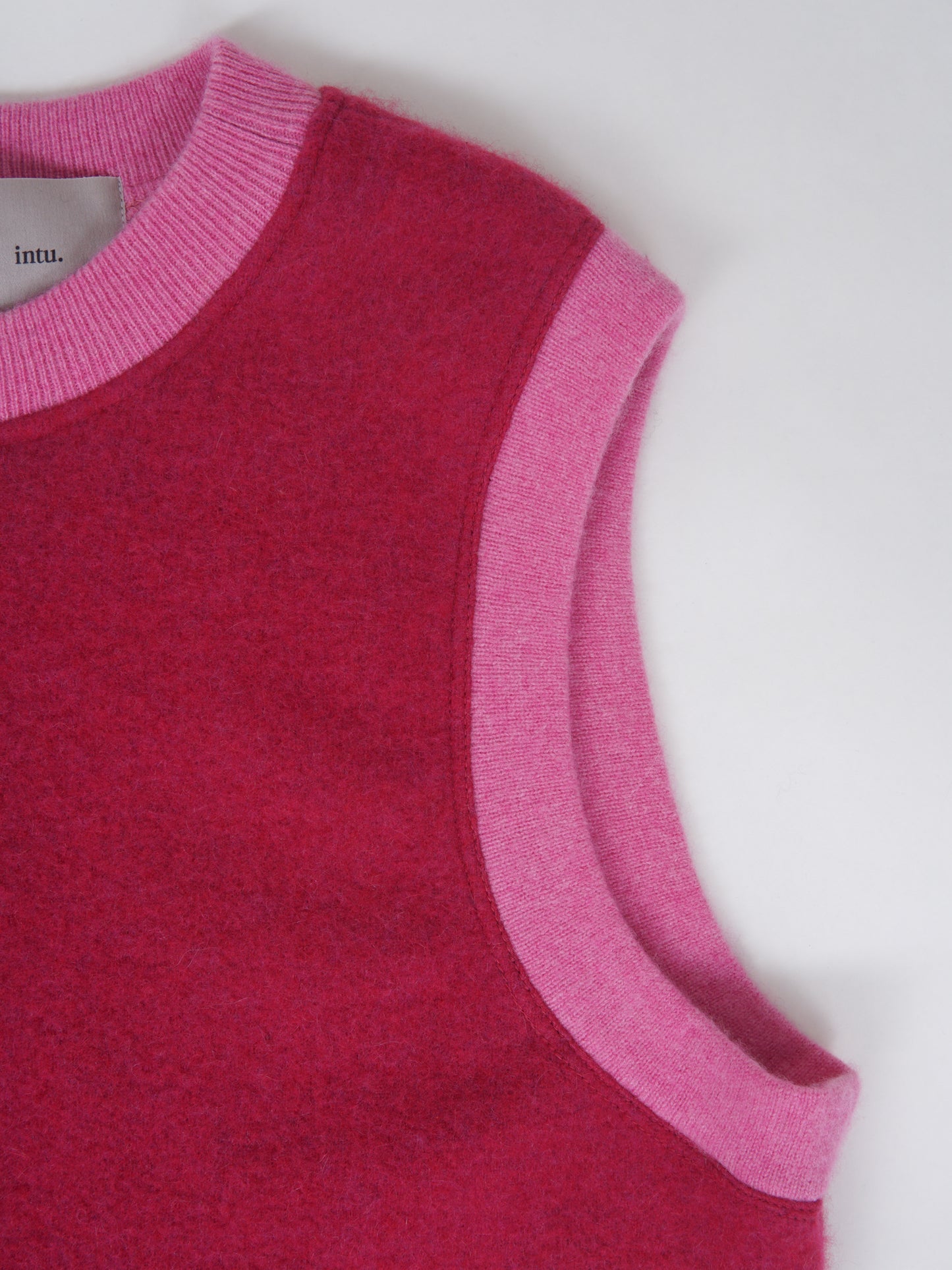 Cashmere Vest Electric Pink