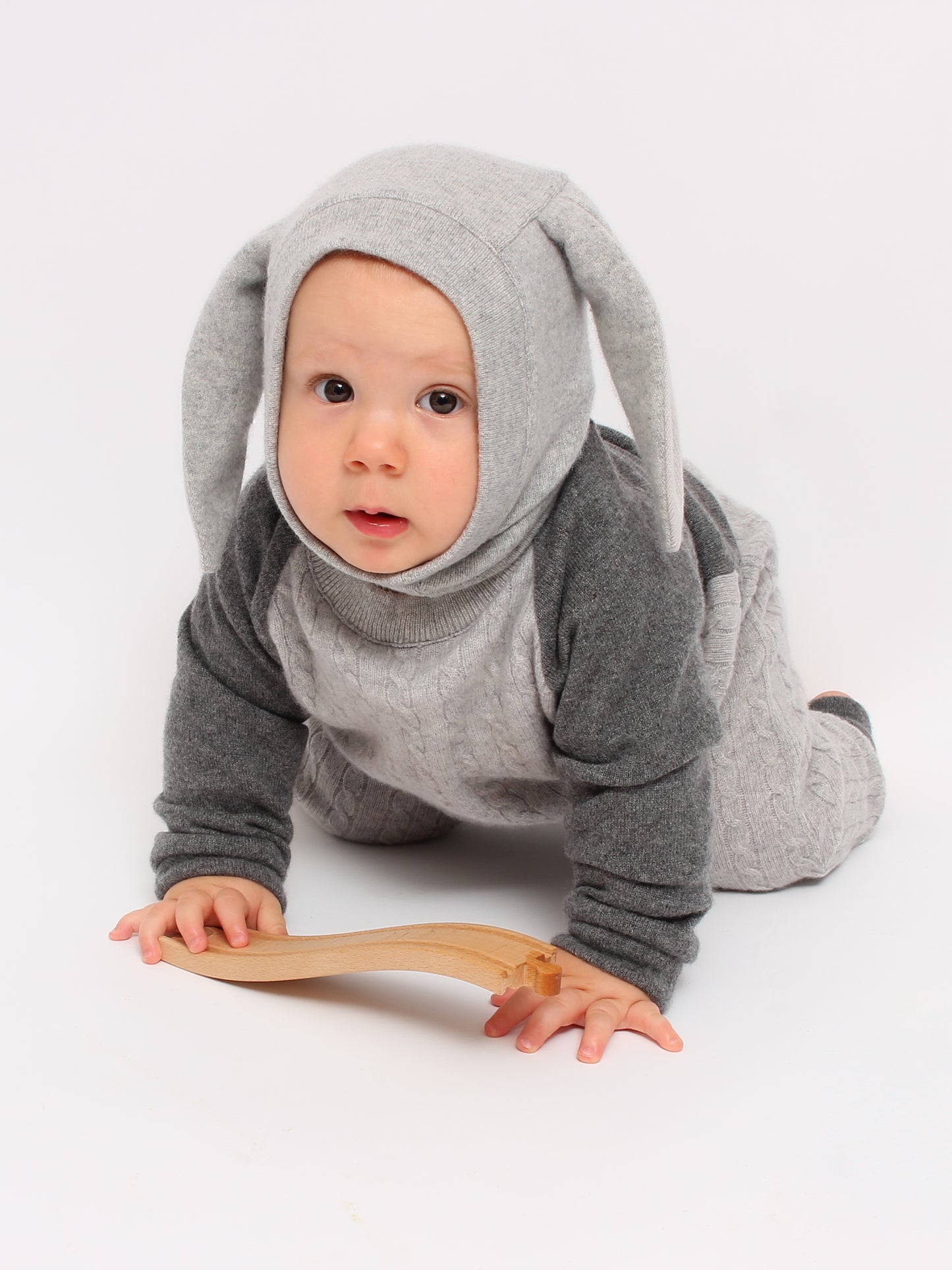 Kominiarka Grey Bunny