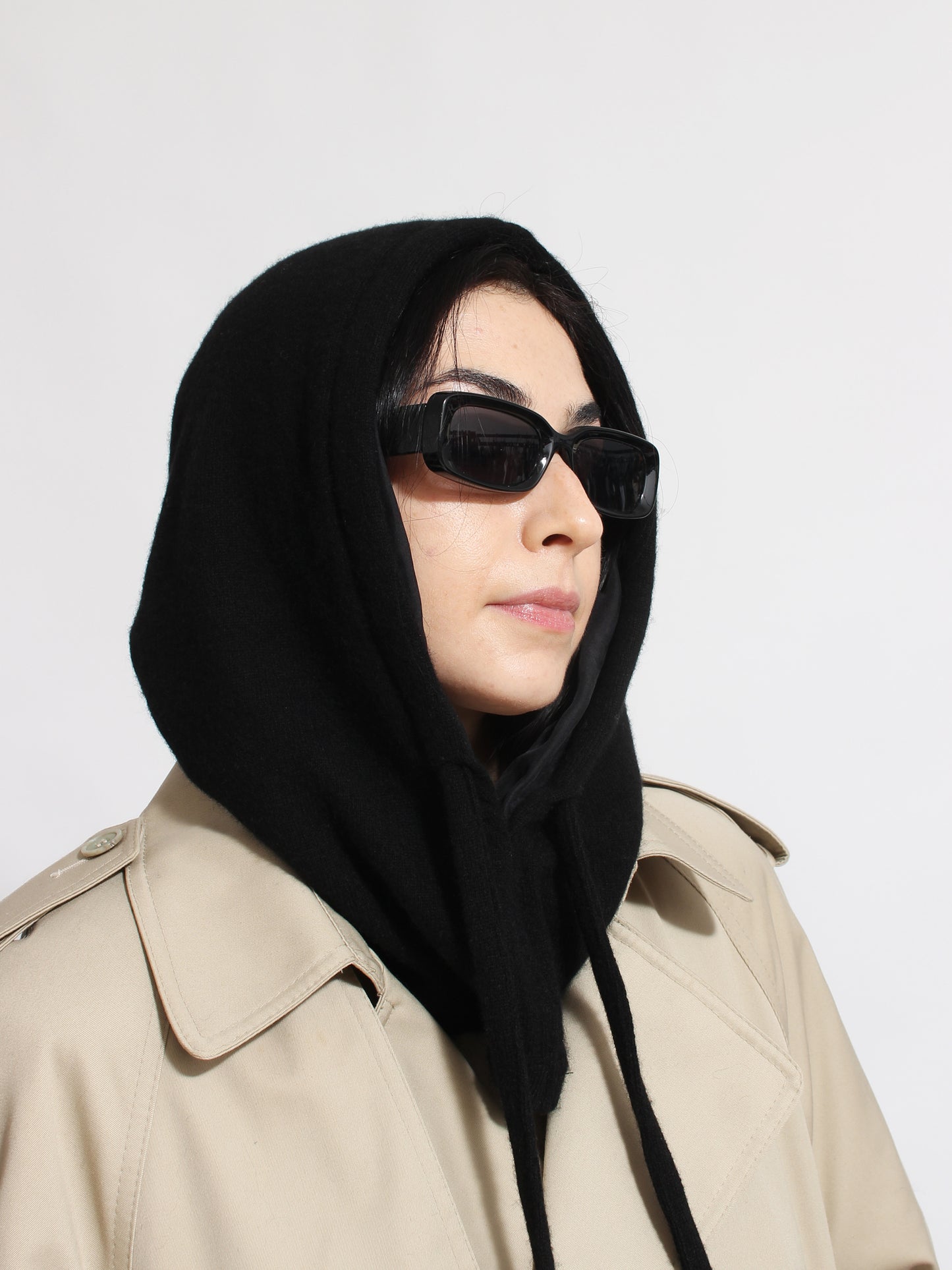 Black Hood Cashmere & Silk