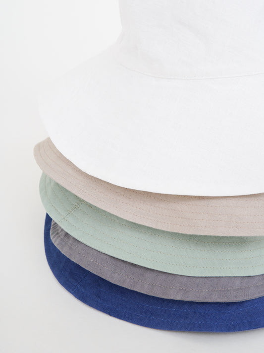 Chapeau d'été gris