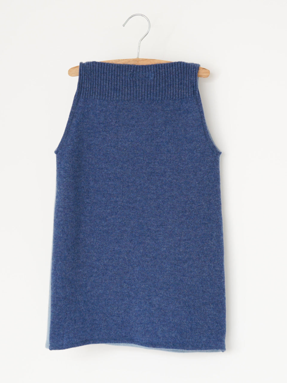 Cashmere vest