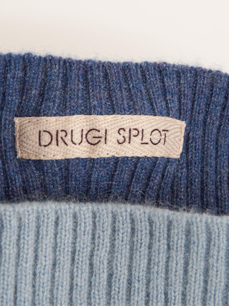 Cashmere vest