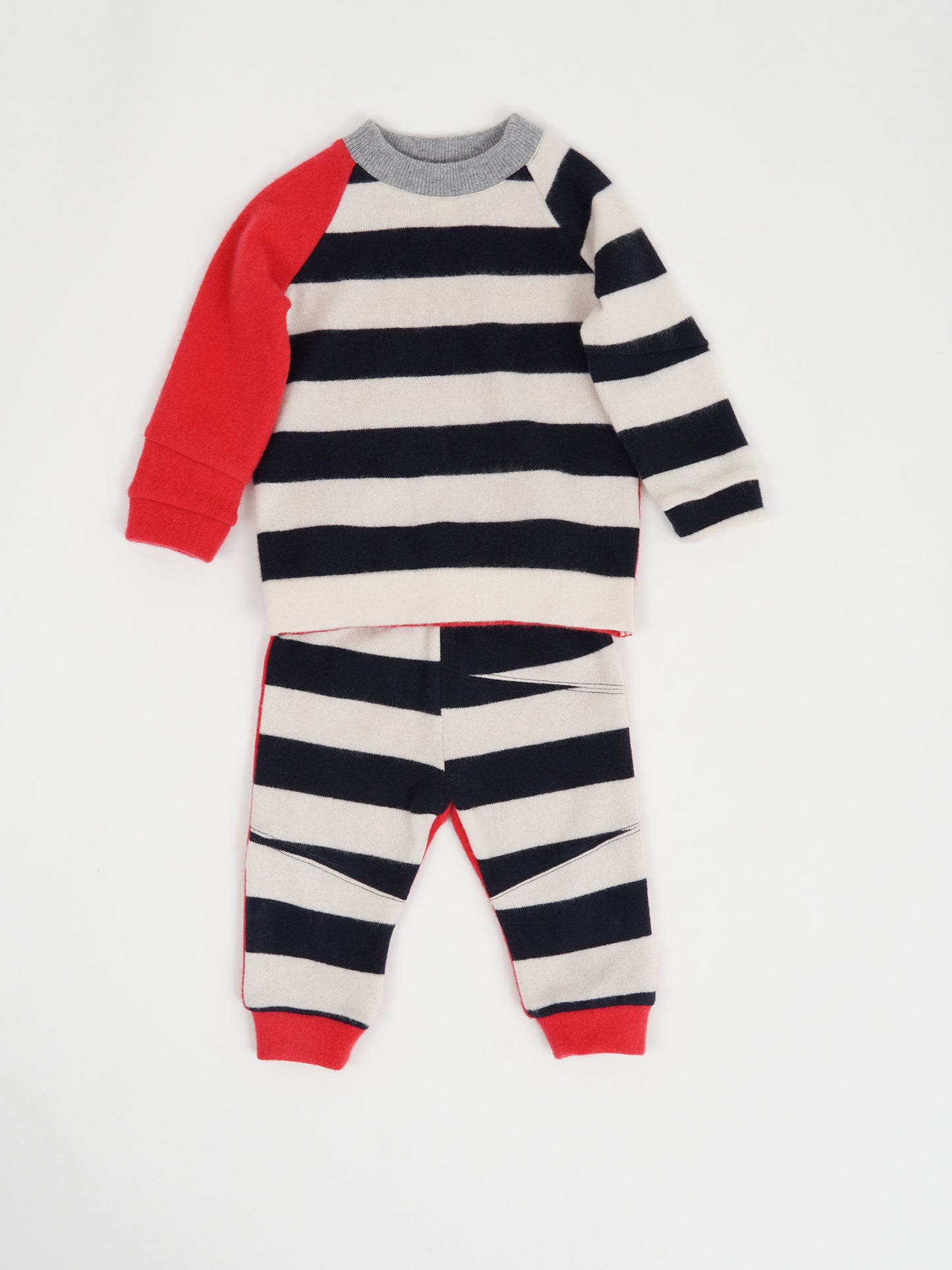 Kaszmirowy Dres Set
