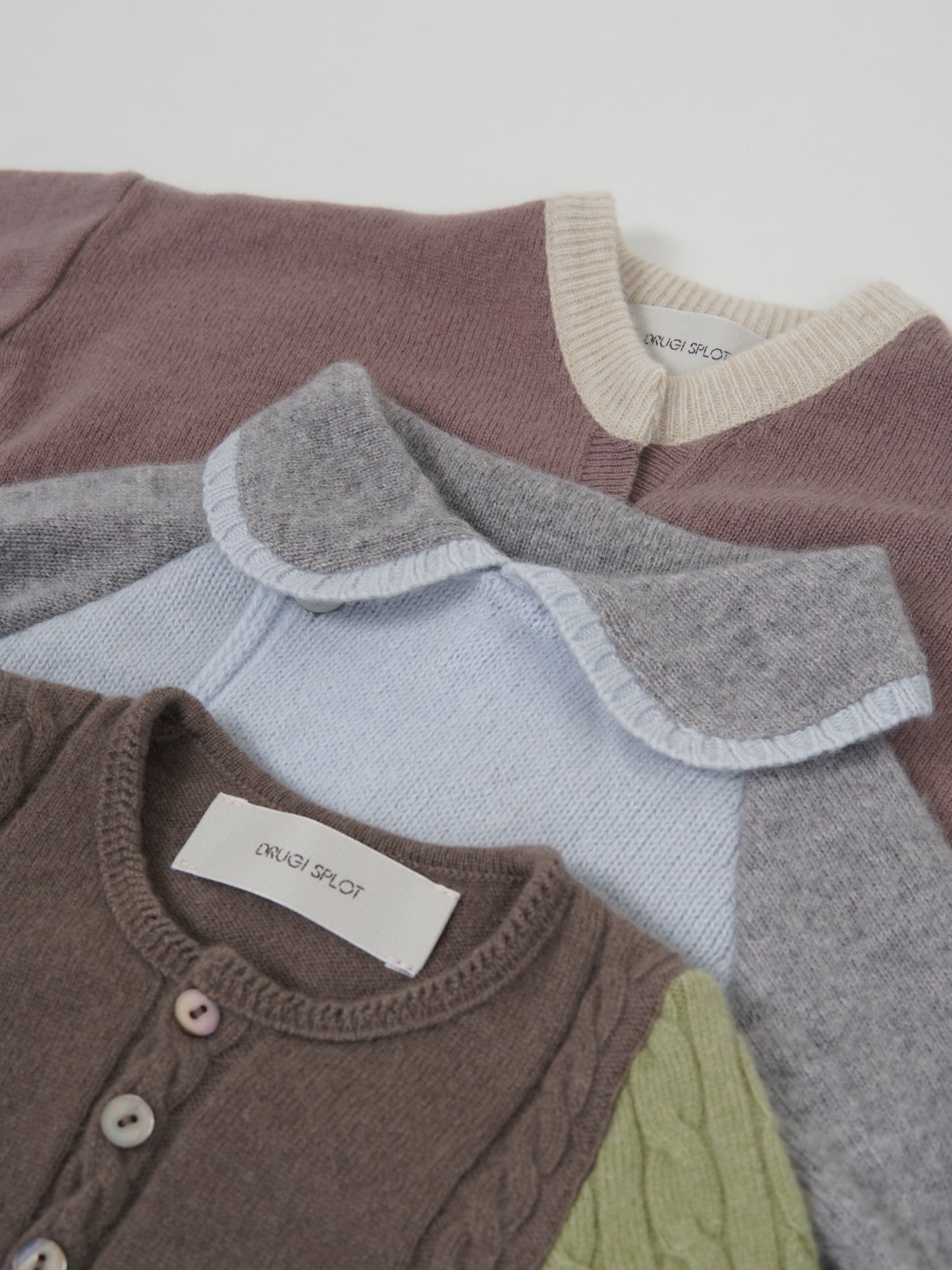 Wrzosowy cardigan z kaszmiru