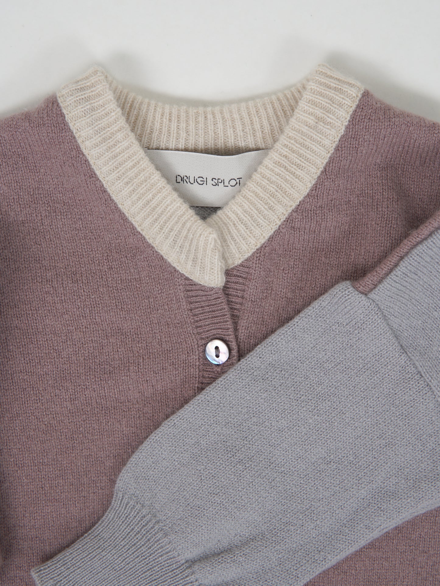 Wrzosowy cardigan z kaszmiru
