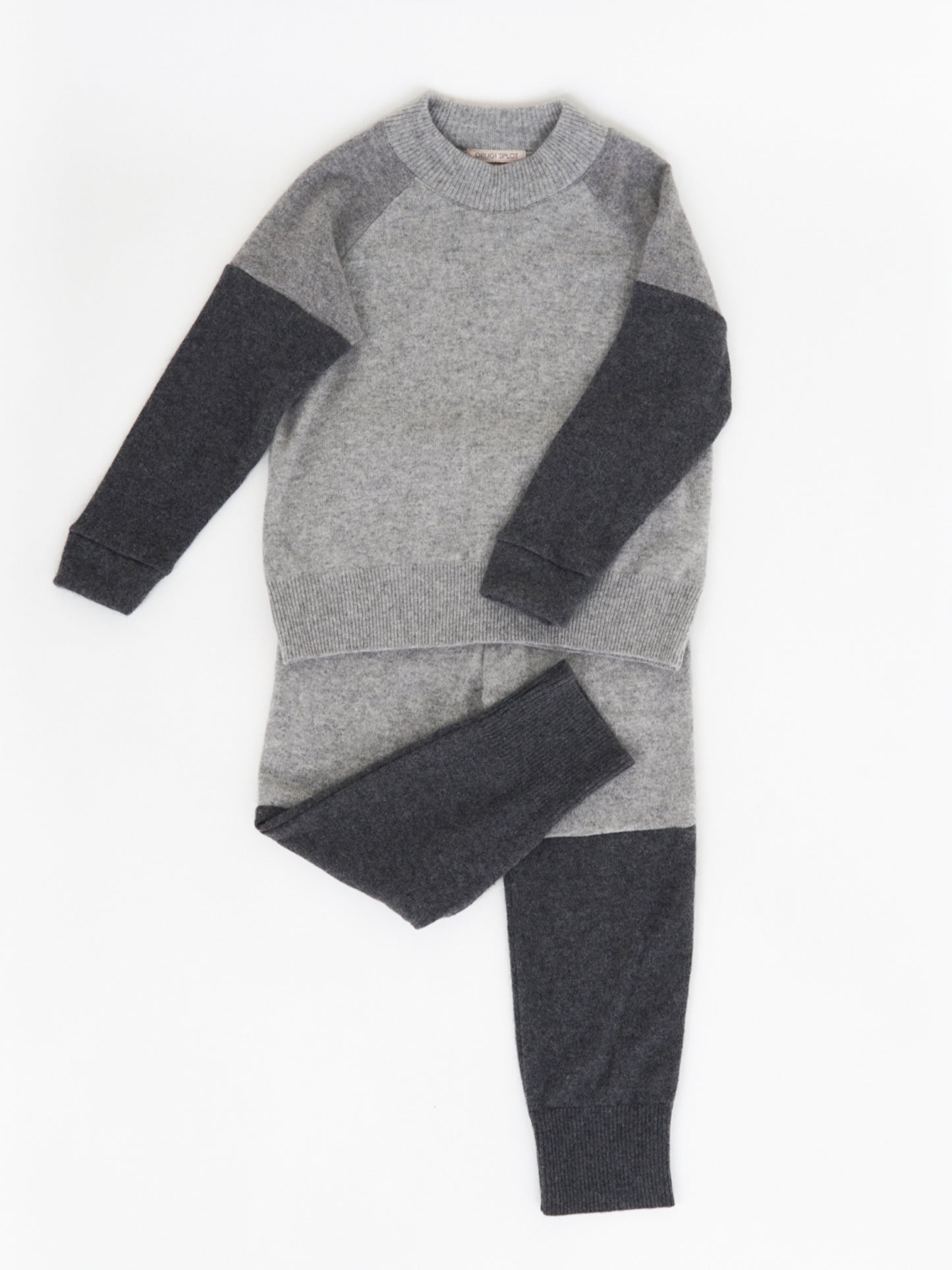 Kaszmirowy Dres Set