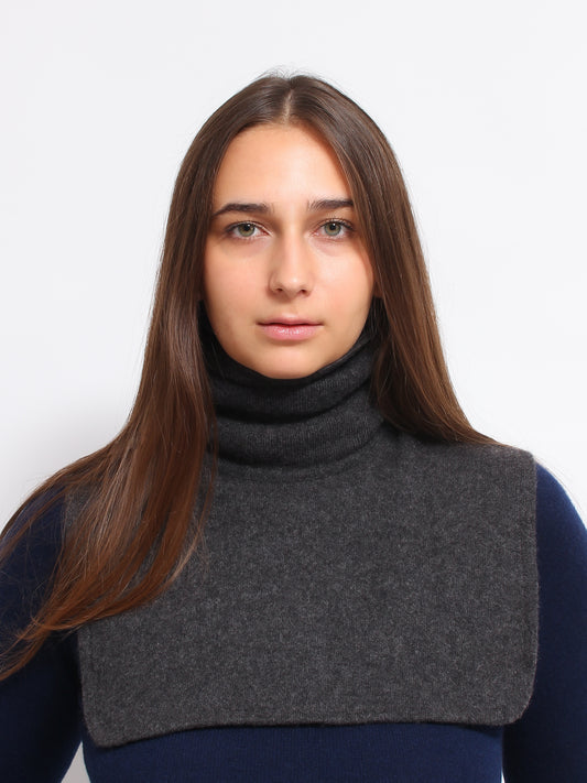 Grafitowy komin z kaszmiru